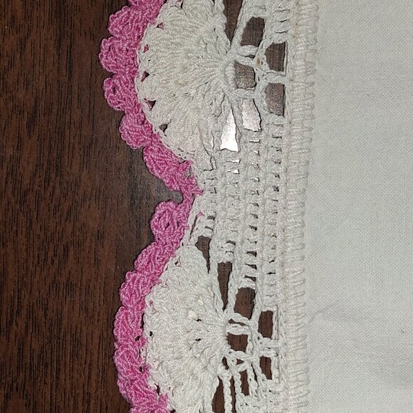 Vintage 1950s Hand Embroidered Easter Basket Tablecloth 72x53 w/ Crochet Trim - Picture 8 of 16